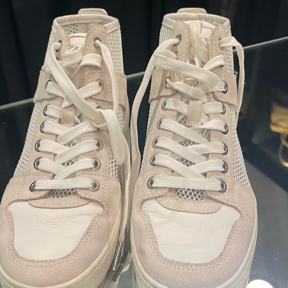 MICHAEL Michael Kors Beige and White High-Top VINTAGE Sneakers